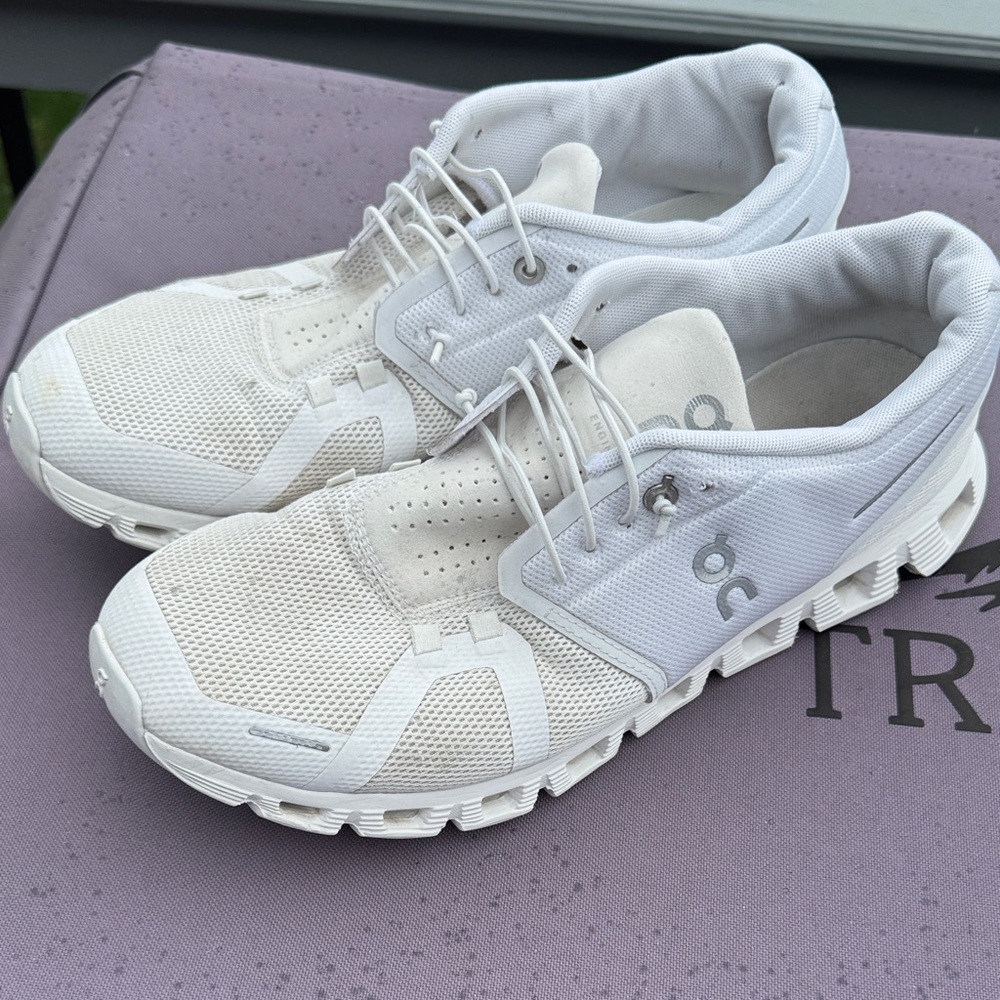 On Running White Sneakers - cloud 5